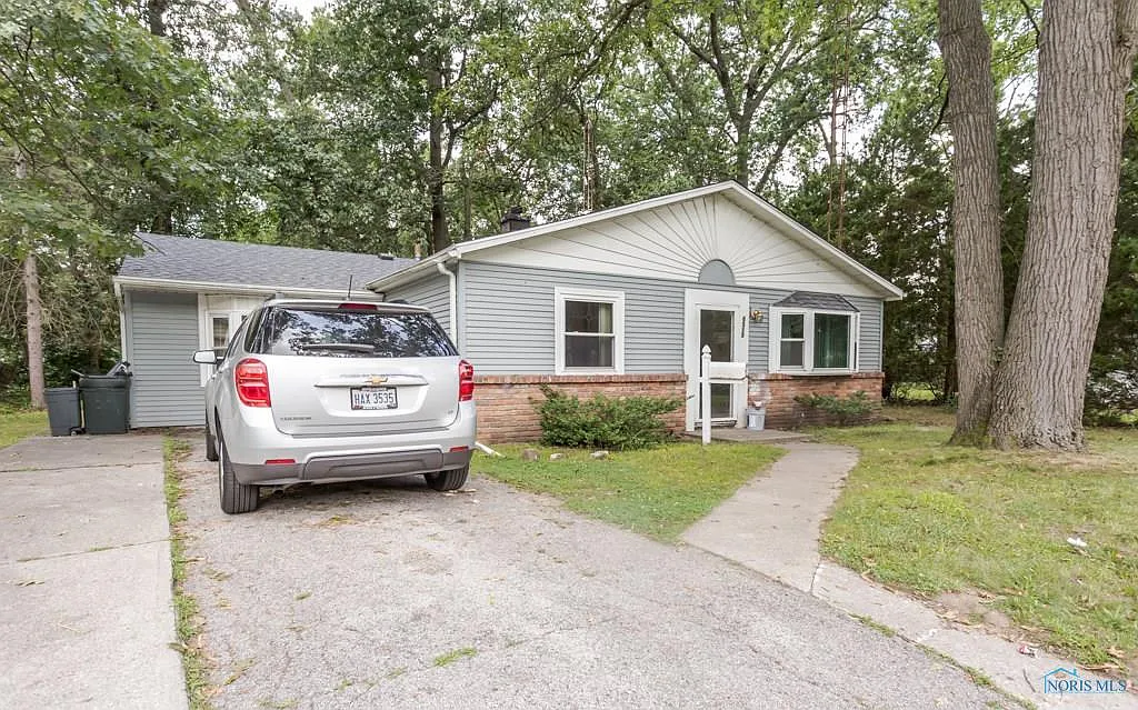 6515 Derbyshire Ct photo 1