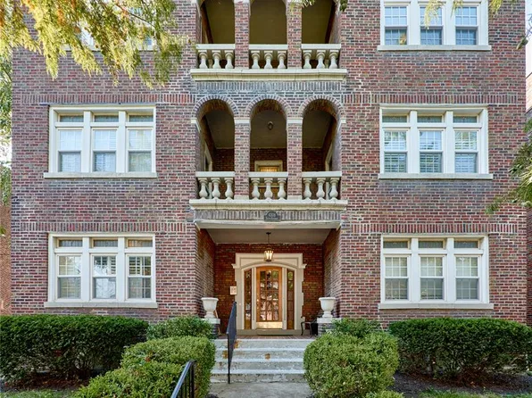 6308 S Rosebury Ave APT 3E, Saint Louis, MO 63105