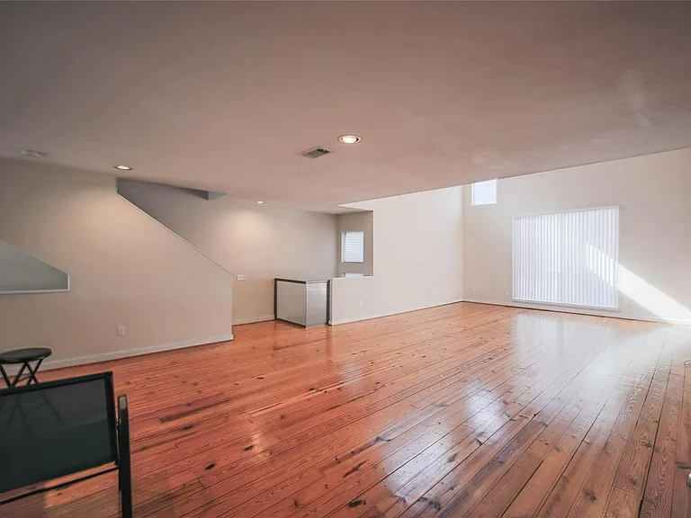6913 Yellowstone Way Dr — Photo 11