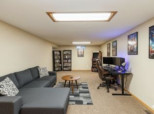 204 NW Sharmin Dr, Ankeny, IA 50023