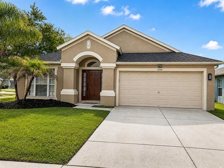 5704 Grindstone Loop — Photo 1