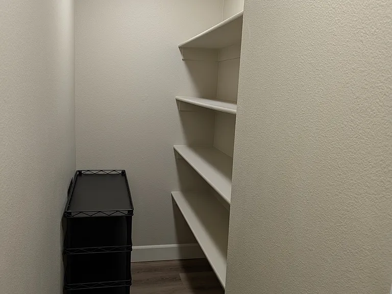 Gardenview Pl — Photo 8