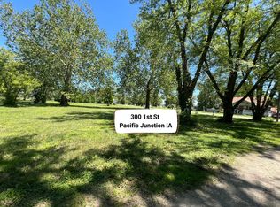 300 1st St, Pacific Junction, IA 51561