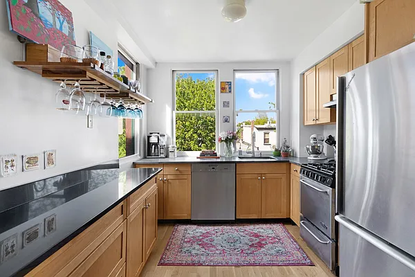 Sold by Compass | media 1