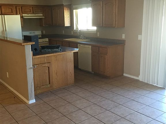 2nd image of 10630 E 37th Pl