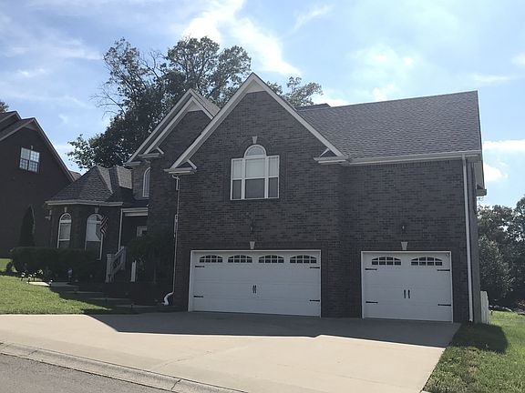 2nd image of 963 Terraceside Cir
