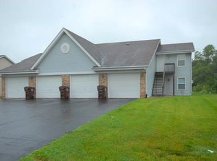 10076 Bitterroot Rd, Roscoe, IL 61073