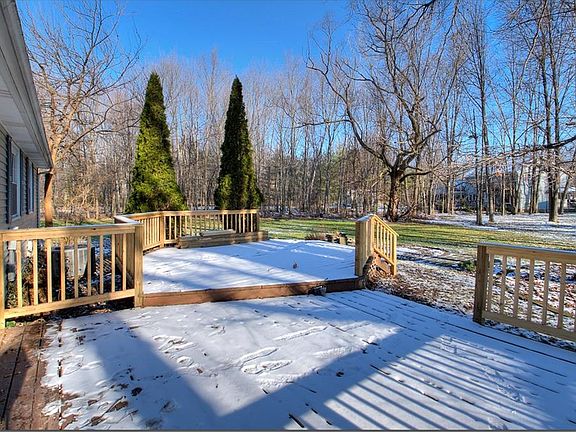 3rd image of 3971 Tennyson Ln