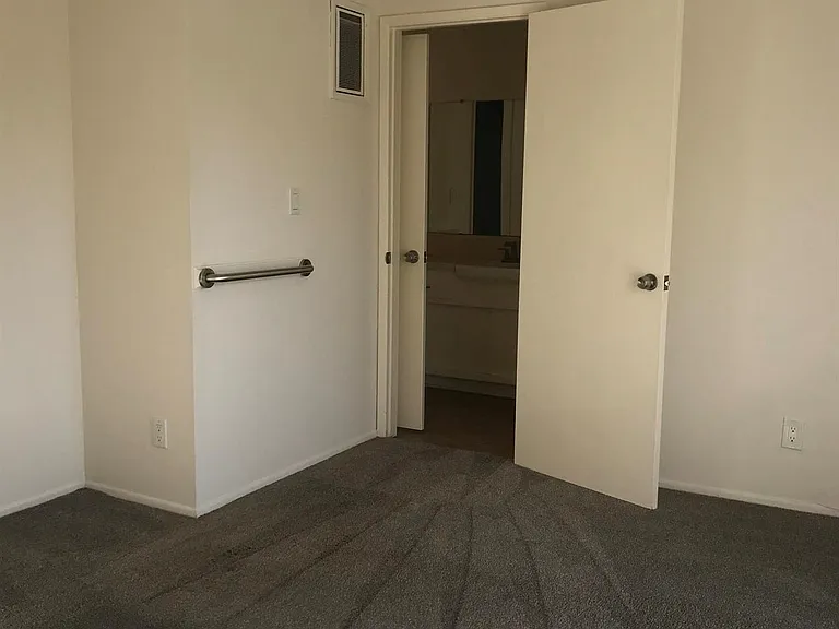 1313 Olive St #2 — Photo 5