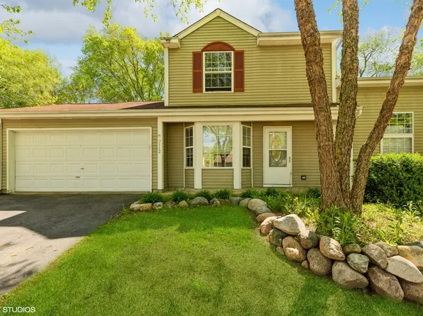 3112 Debra Dr #3112, Island Lake, IL 60042