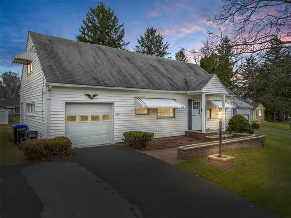 1209 Vestal Rd, Vestal, NY 13850