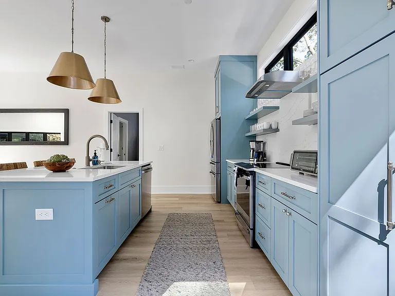 706 York St #B — Photo 12