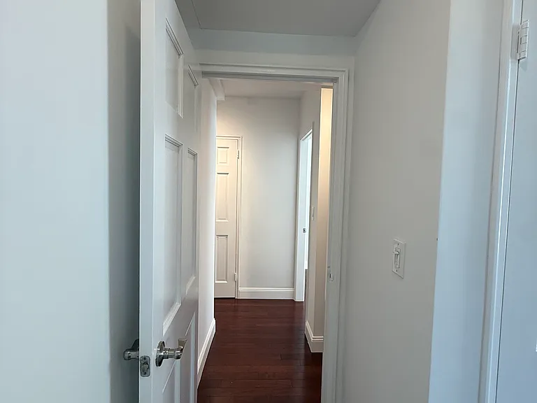800 Bronx River Rd #B03 — Photo 27