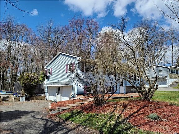 2nd image of 47 Lakeview Dr