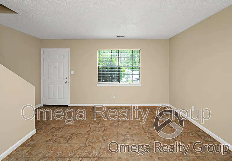2109 Whetstone Ct — Photo 12