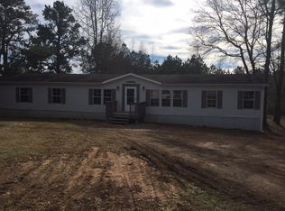 557 Lepard Rd, Roopville, GA 30170