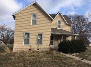 603 S Cherry St, Traer, IA 50675