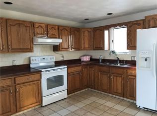 41 Dix Ave, Johnston, RI 02919