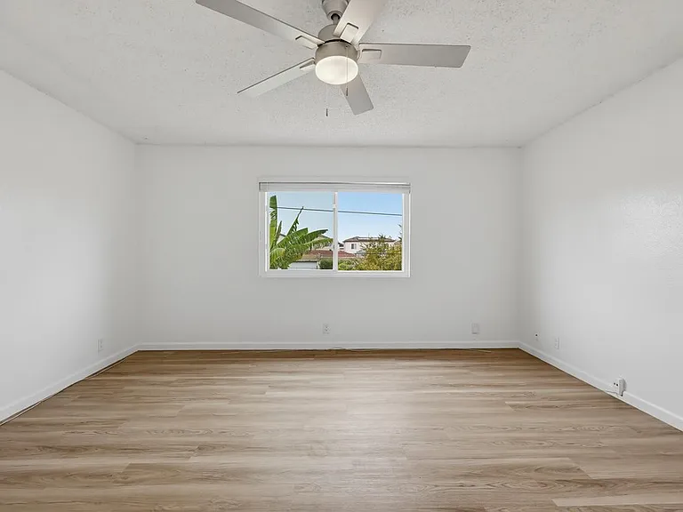 1724 Elm Ave #B — Photo 11