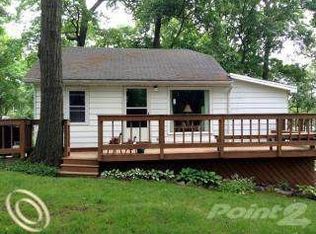 4361 Oakguard Dr, White Lake, MI 48383