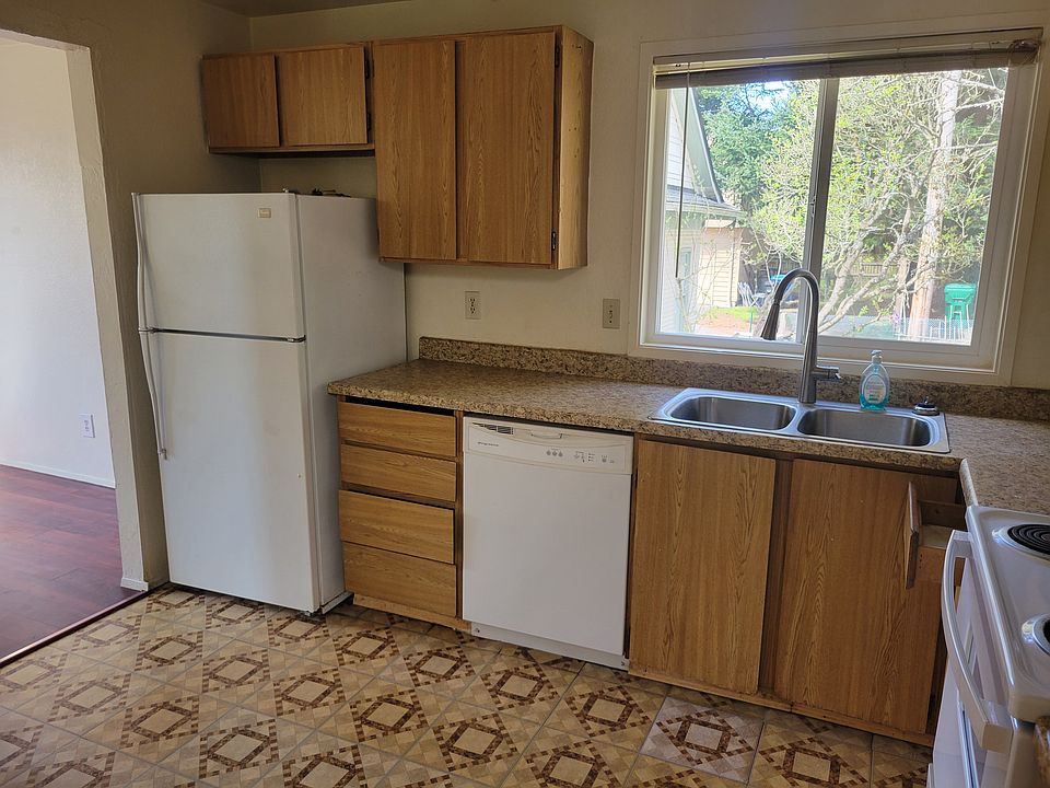 Top Floor Kitchen