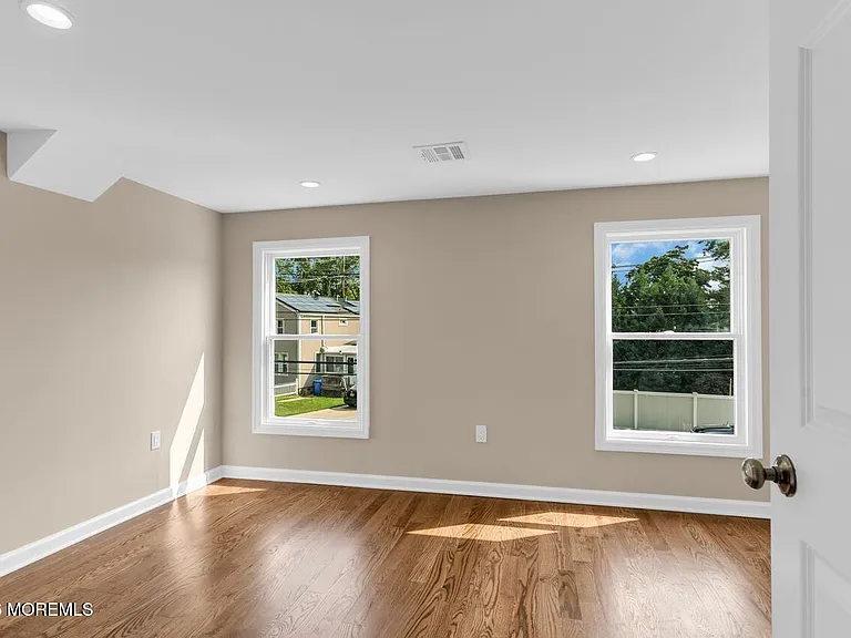 18 Maple Ave #A — Photo 15