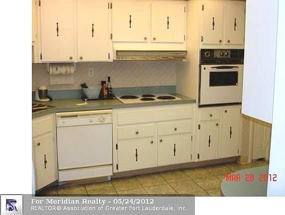 4th image of 4020 Galt Ocean Dr APT 1410