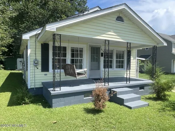 513 Hudnell Street, Washington, NC 27889