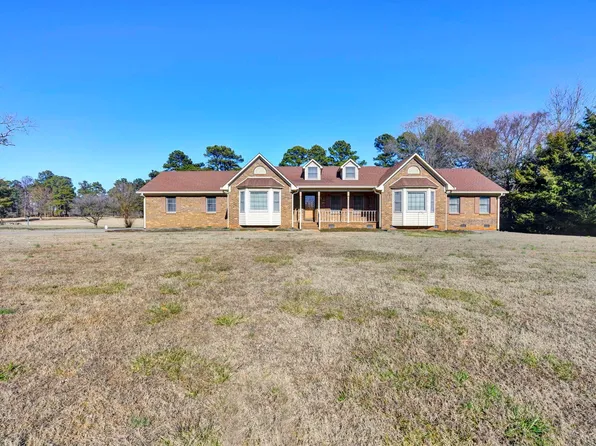 147 Plantation Dr, Woodruff, SC 29388
