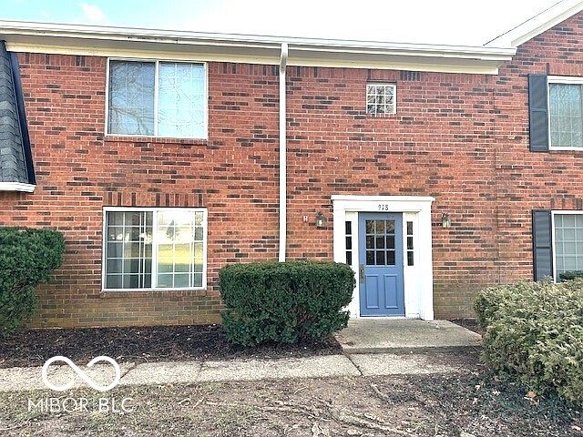 1st image of 918 Park Central Dr S APT B