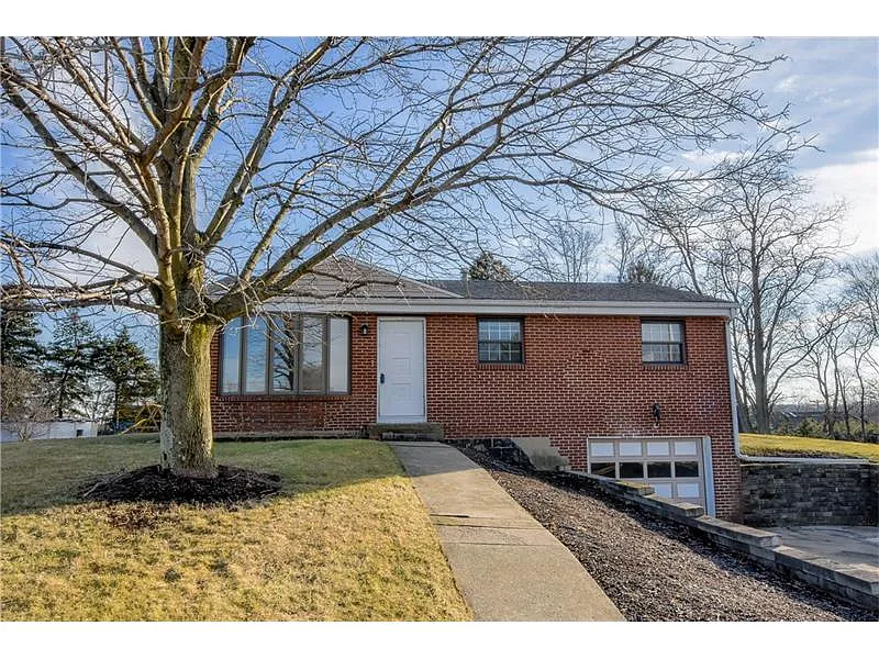 2372 Degenhardt Rd photo 1