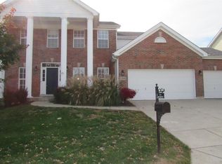 1356 Kiefer Bluffs Dr, Ballwin, MO 63021