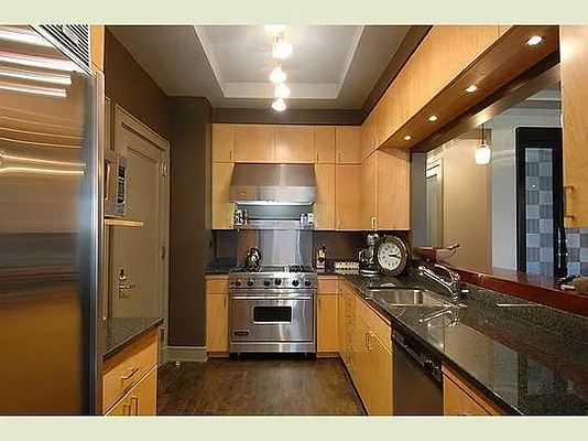 Sold by Stribling | media 13