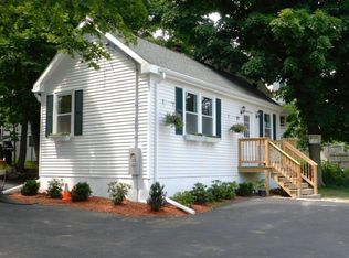 127 Bussey St, Dedham, MA 02026