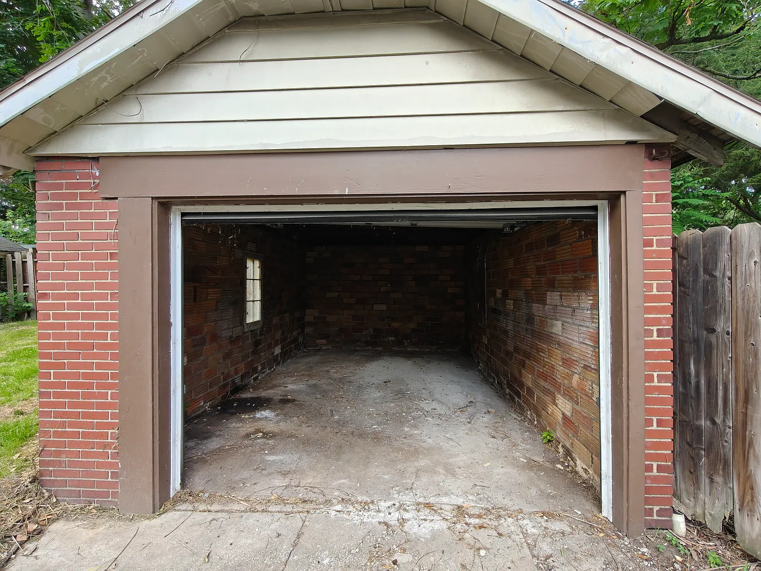 4 bed, 1413 sqft, $1,395 — Photo 3