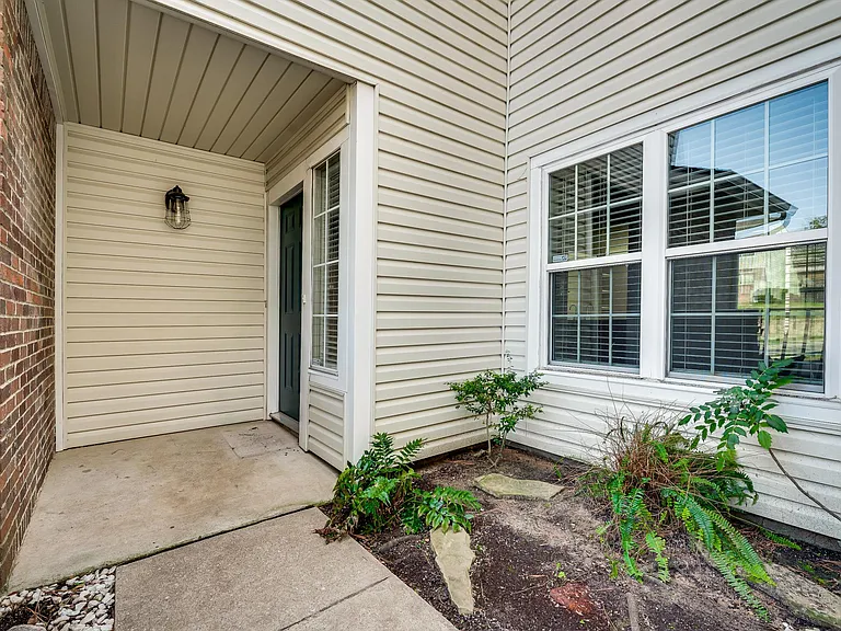 846 Creekside Dr — Photo 5