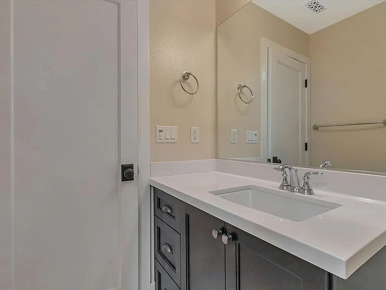 146 Lottie Ln — Photo 8