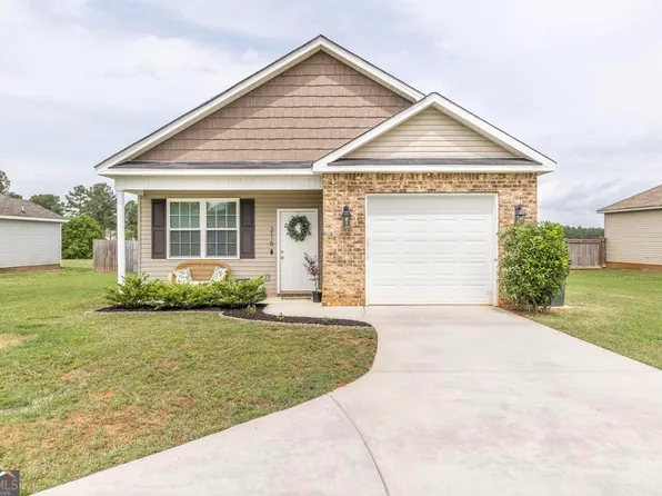 216 Shasta Dr, Perry, GA 31069