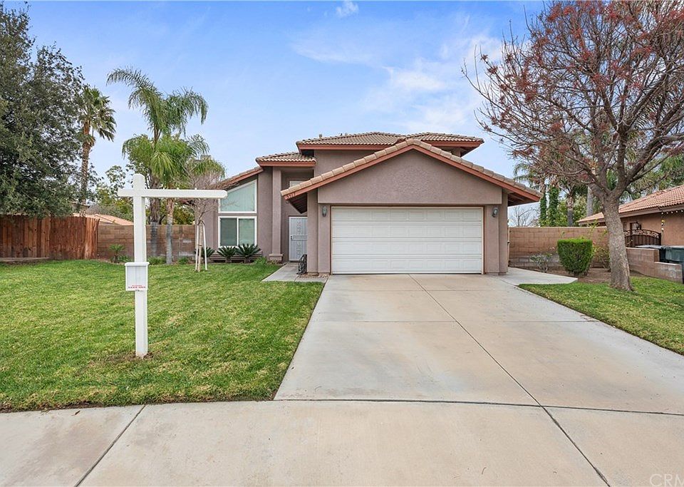 1st image of 5517 N Cedar Dr