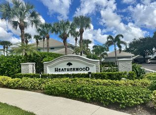 2225 Chesterbrook Ct APT 102, Naples, FL 34109