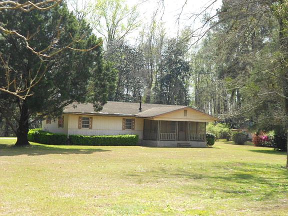 2nd image of 5496 E Highway 122
