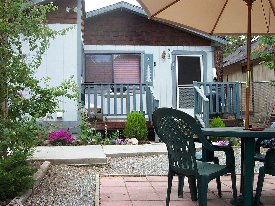 NICE PATIO/GARDEN AREA