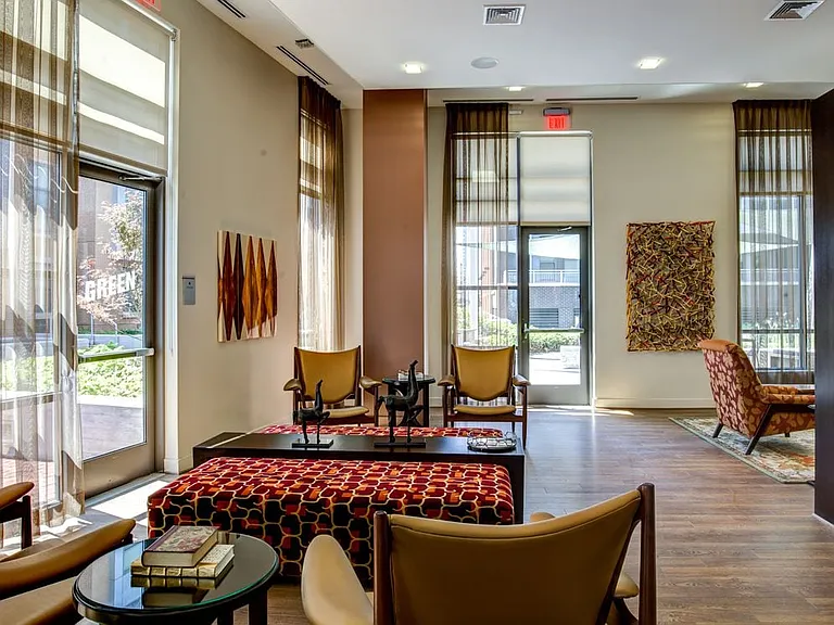 Resident lounge with common area seating