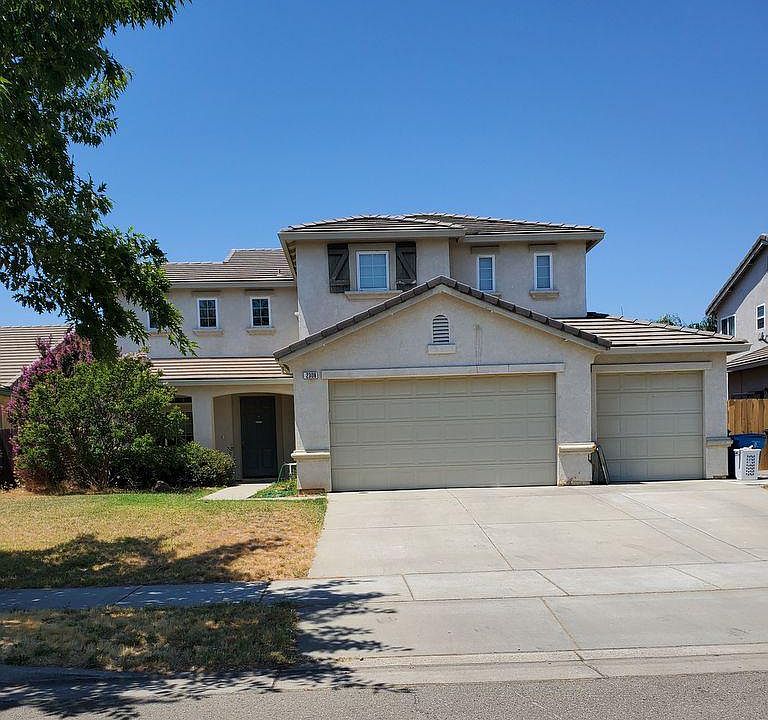 2308 Stephen Way