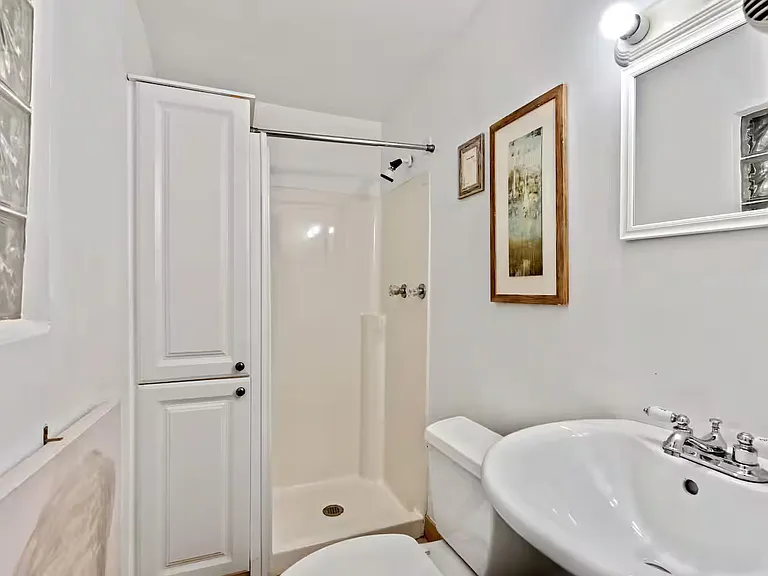 1134 Harrison St — Photo 42
