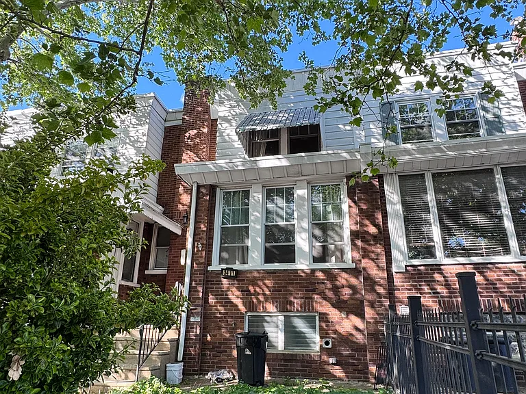 3411 Brighton St — Photo 1