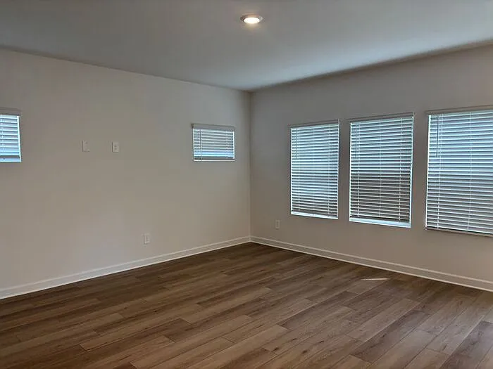 424 Luna Ln — Photo 10