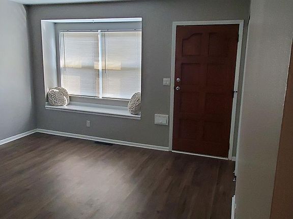 3rd image of 3654 Benhill Dr