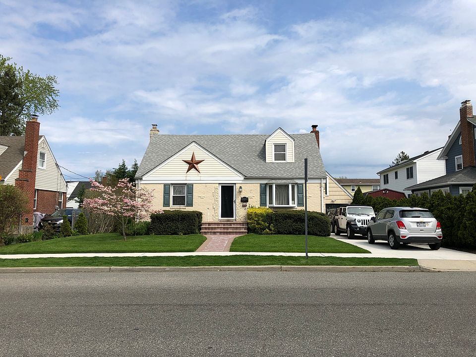 1st image of 3495 Park Ave