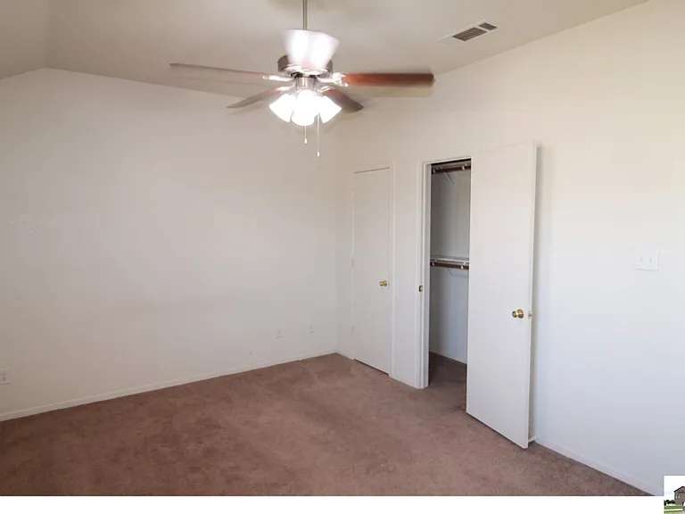 2915 Sunflower Trl #B — Photo 7